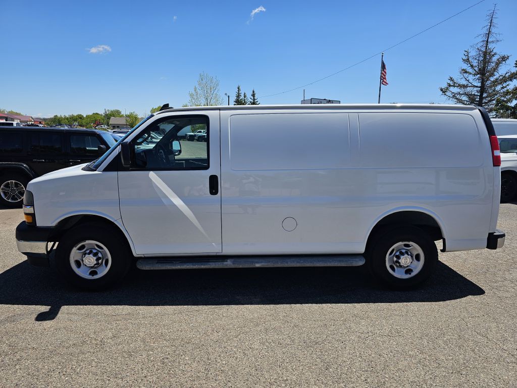 2019 Chevrolet Express Image 2