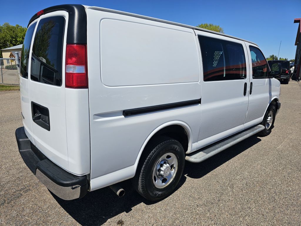 2019 Chevrolet Express Image 6