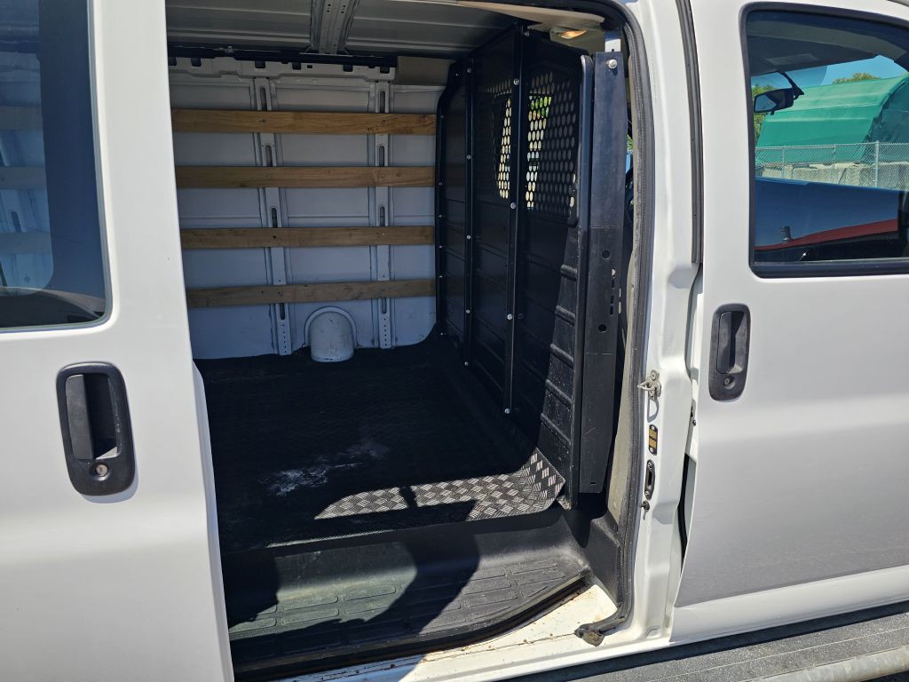 2019 Chevrolet Express Image 11