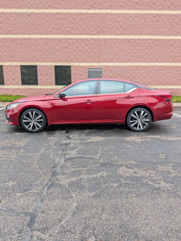 2019 Nissan Altima Image 5