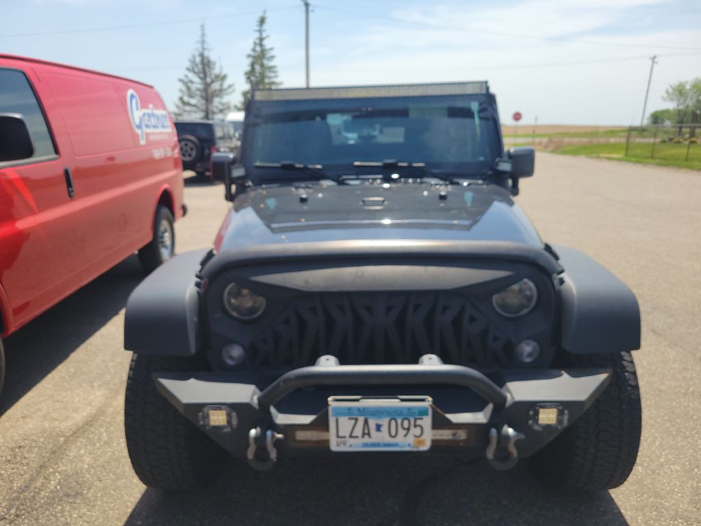2017 Jeep Wrangler Image 3