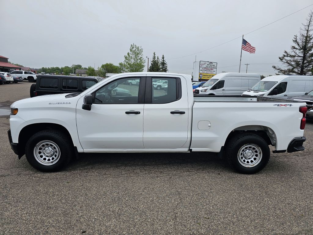 2021 Chevrolet Silverado 1500 Image 2