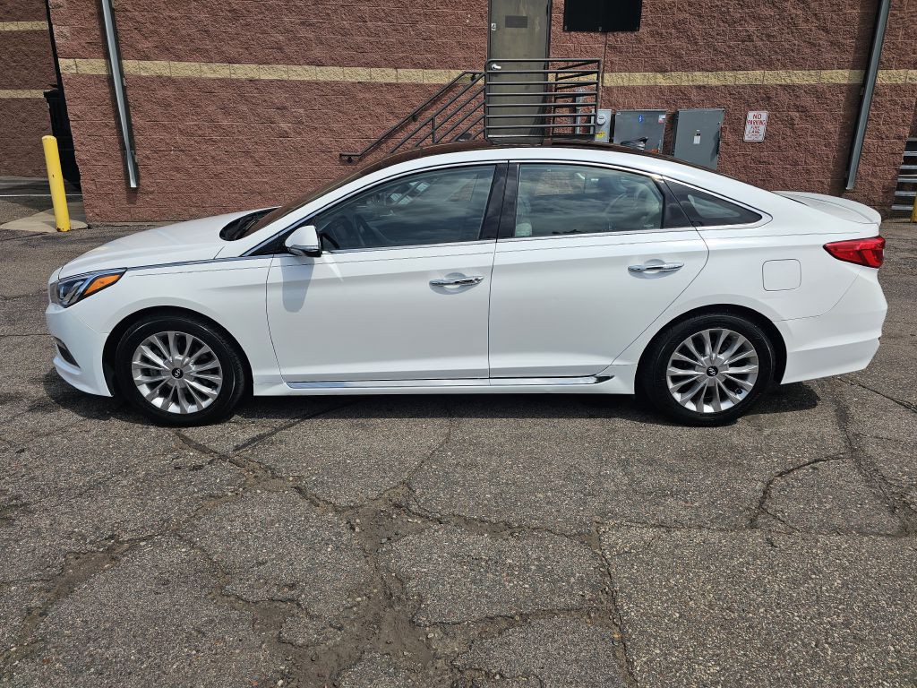 2015 Hyundai Sonata Image 2
