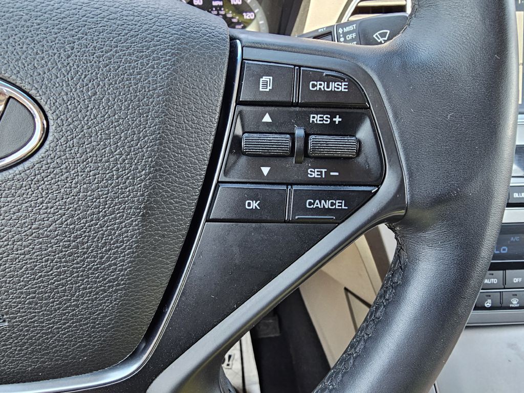 2015 Hyundai Sonata Image 17