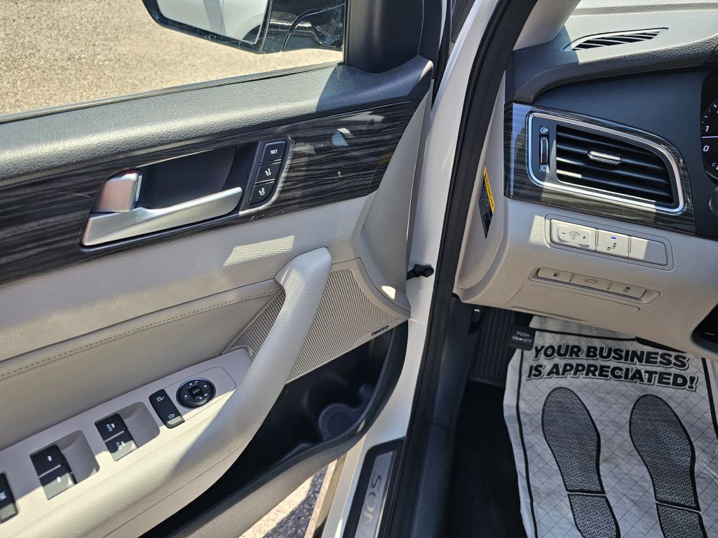 2015 Hyundai Sonata Image 18