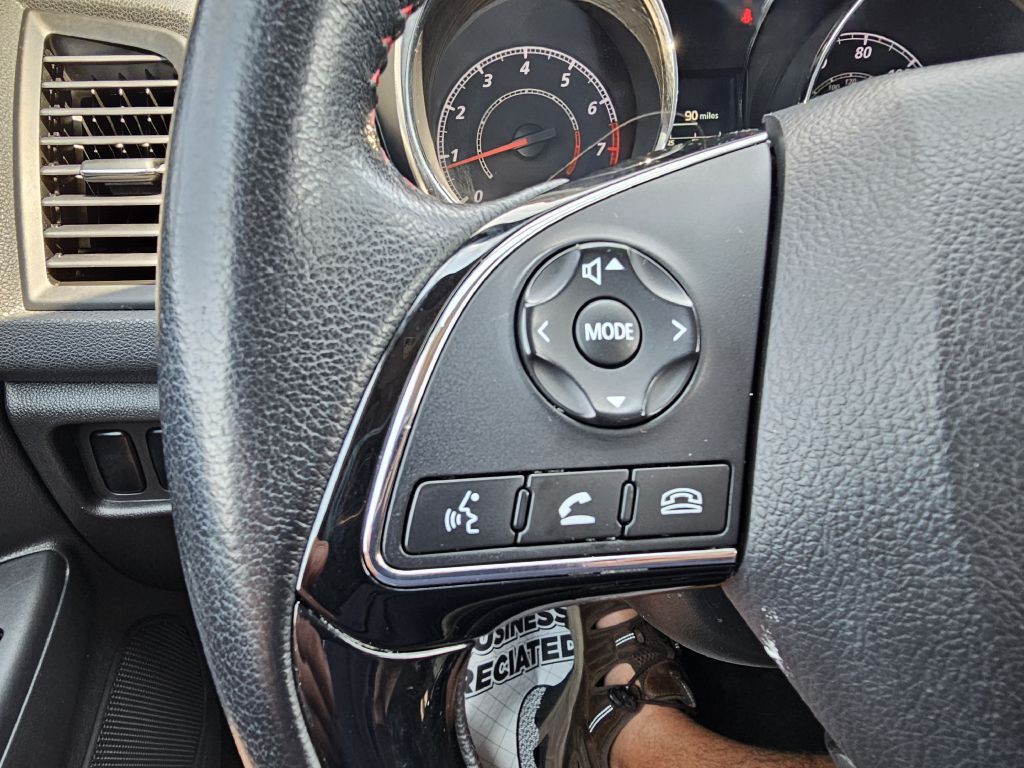 2019 Mitsubishi Outlander Image 16