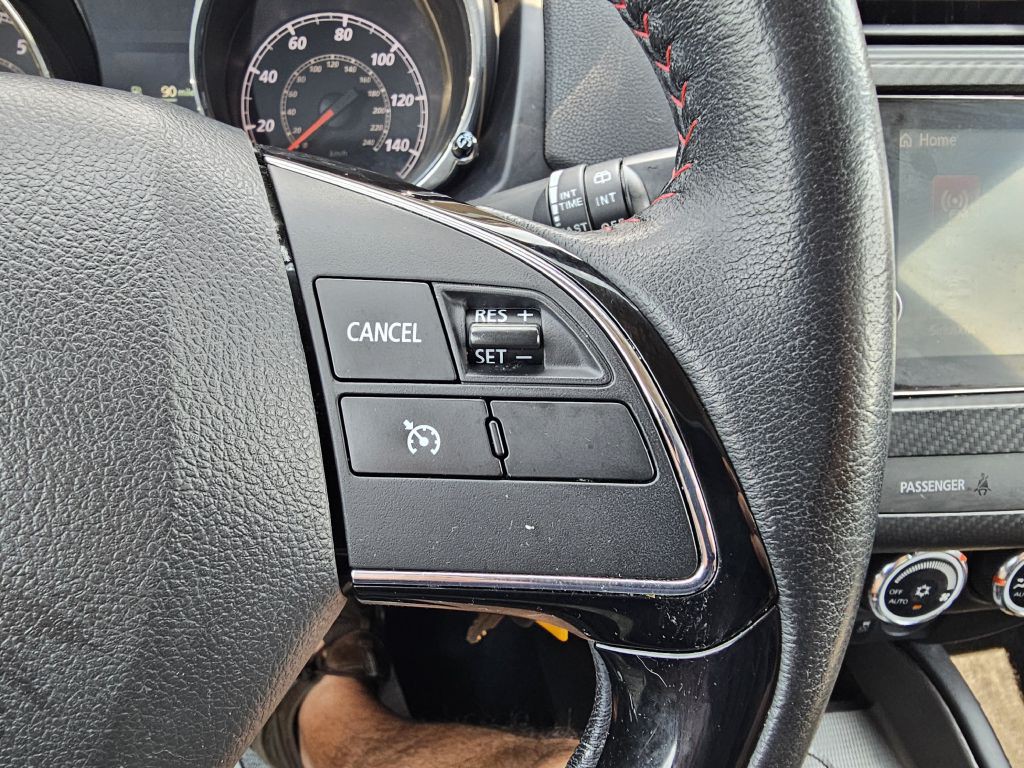 2019 Mitsubishi Outlander Image 17