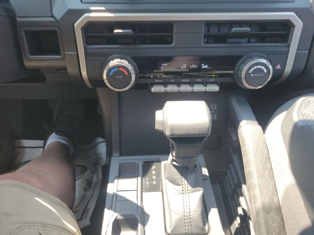 2025 Toyota Tacoma Image 10