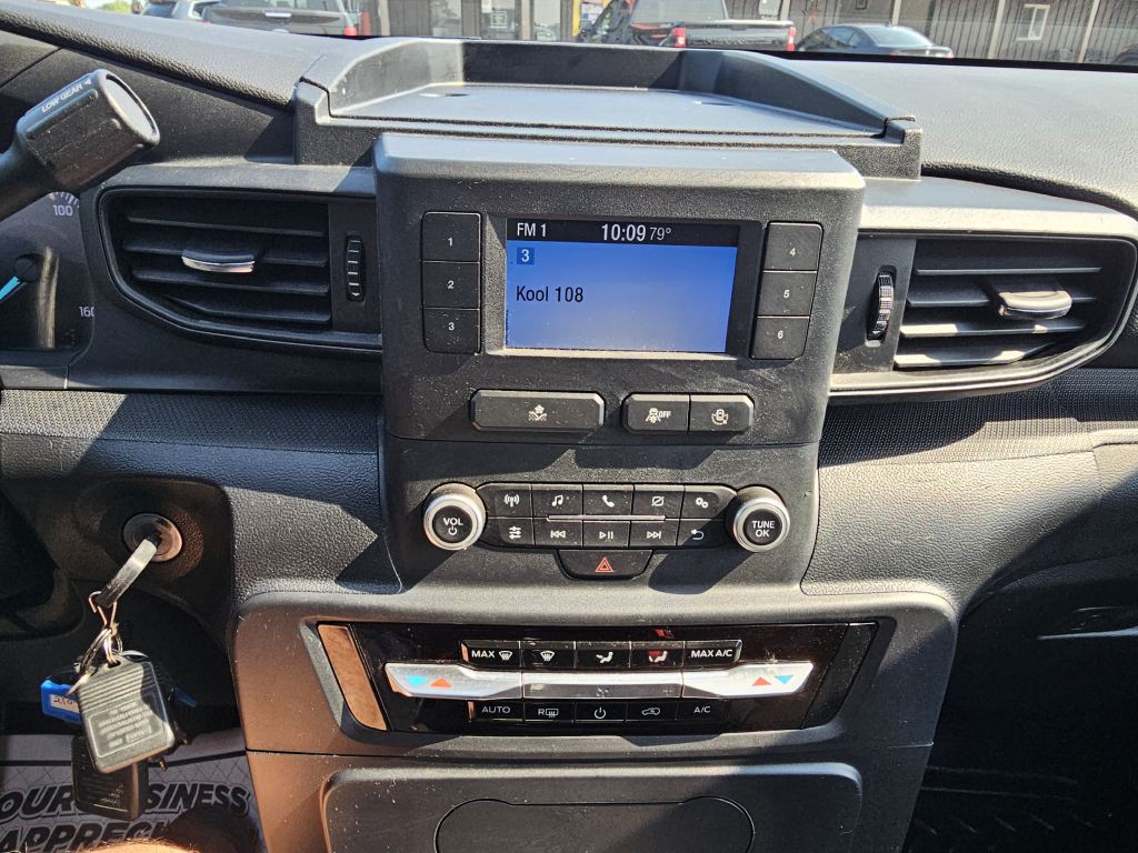 2021 Ford Explorer Image 12