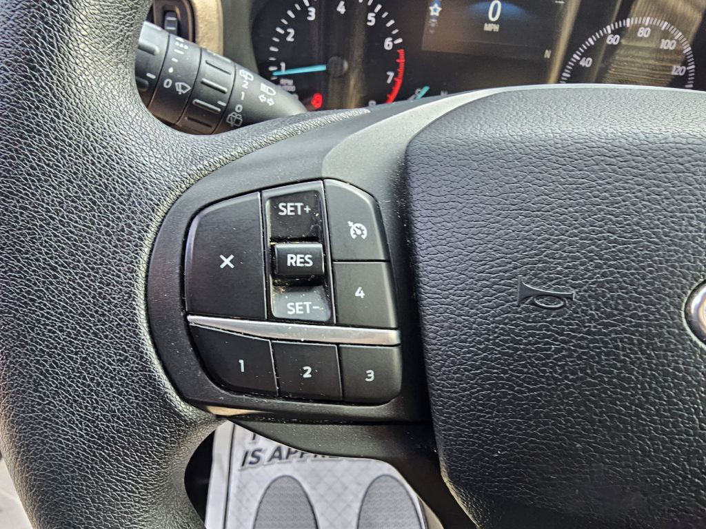 2021 Ford Explorer Image 16