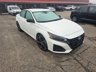 Image for 2023 Nissan Altima 2.5 SR ID: 7692827