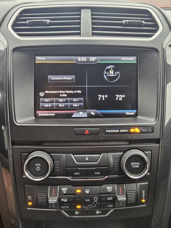 2016 Ford Explorer Image 12
