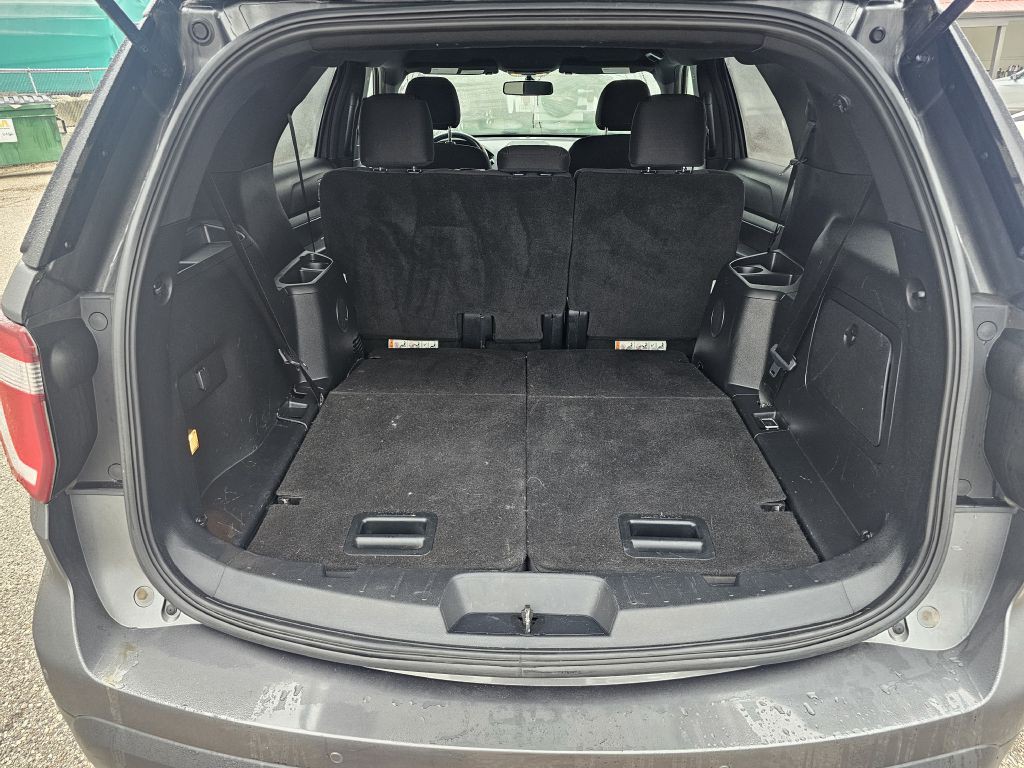 2016 Ford Explorer Image 22