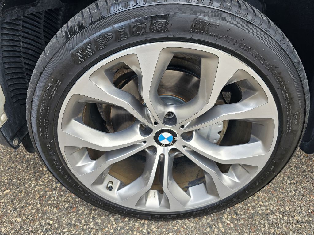 2017 BMW X5 Image 19