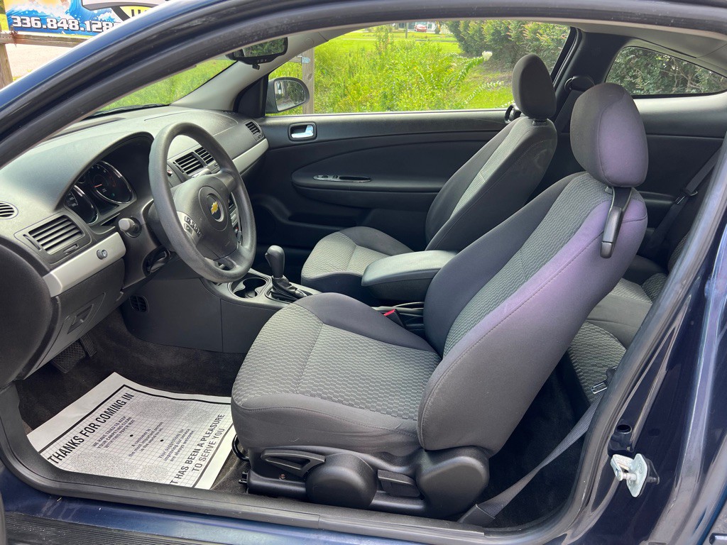 2010 Chevrolet Cobalt Image 11