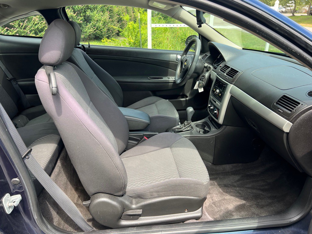 2010 Chevrolet Cobalt Image 16