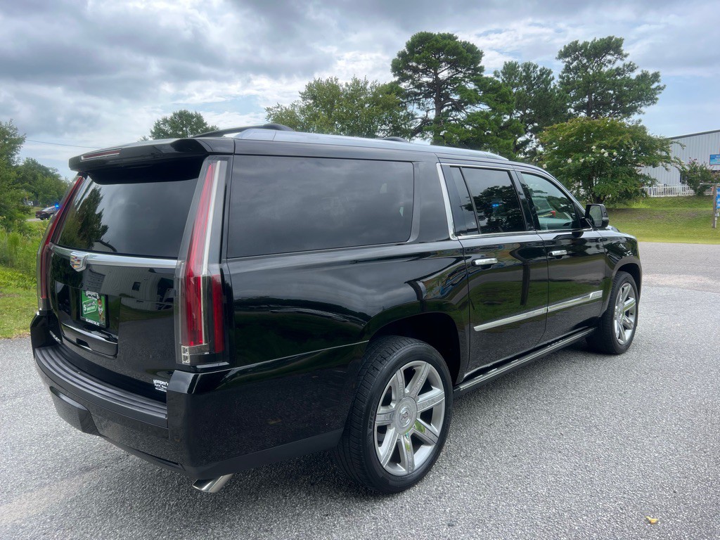 2015 Cadillac Escalade Image 6