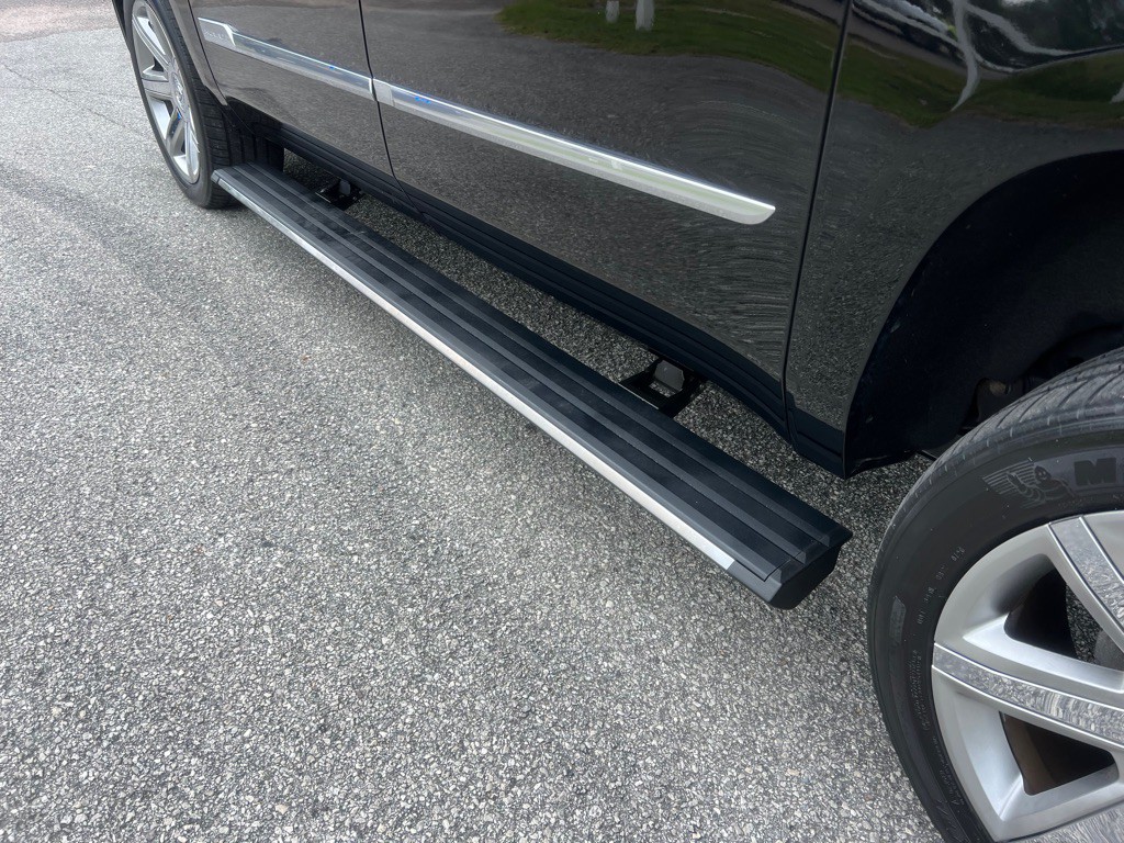 2015 Cadillac Escalade Image 8