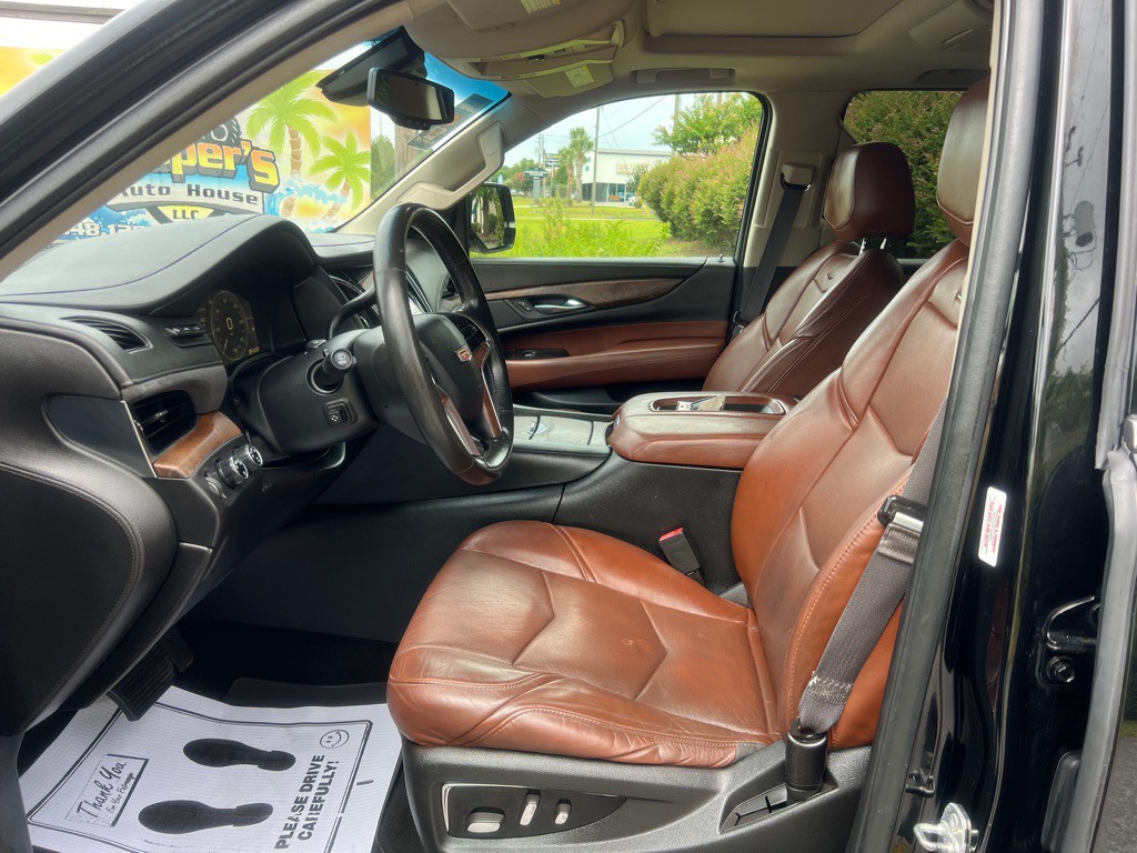 2015 Cadillac Escalade Image 11