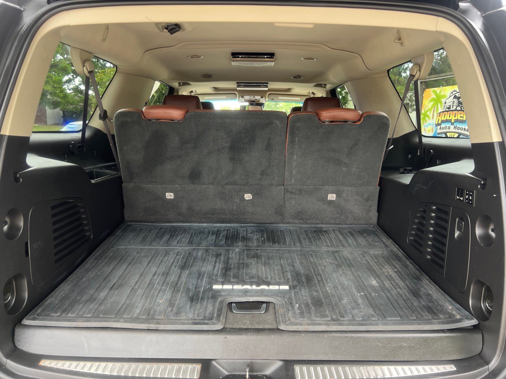 2015 Cadillac Escalade Image 15