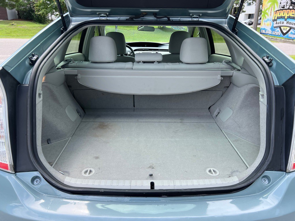 2013 Toyota Prius Image 13