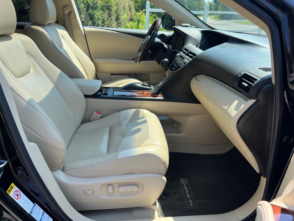 2015 Lexus RX Image 17