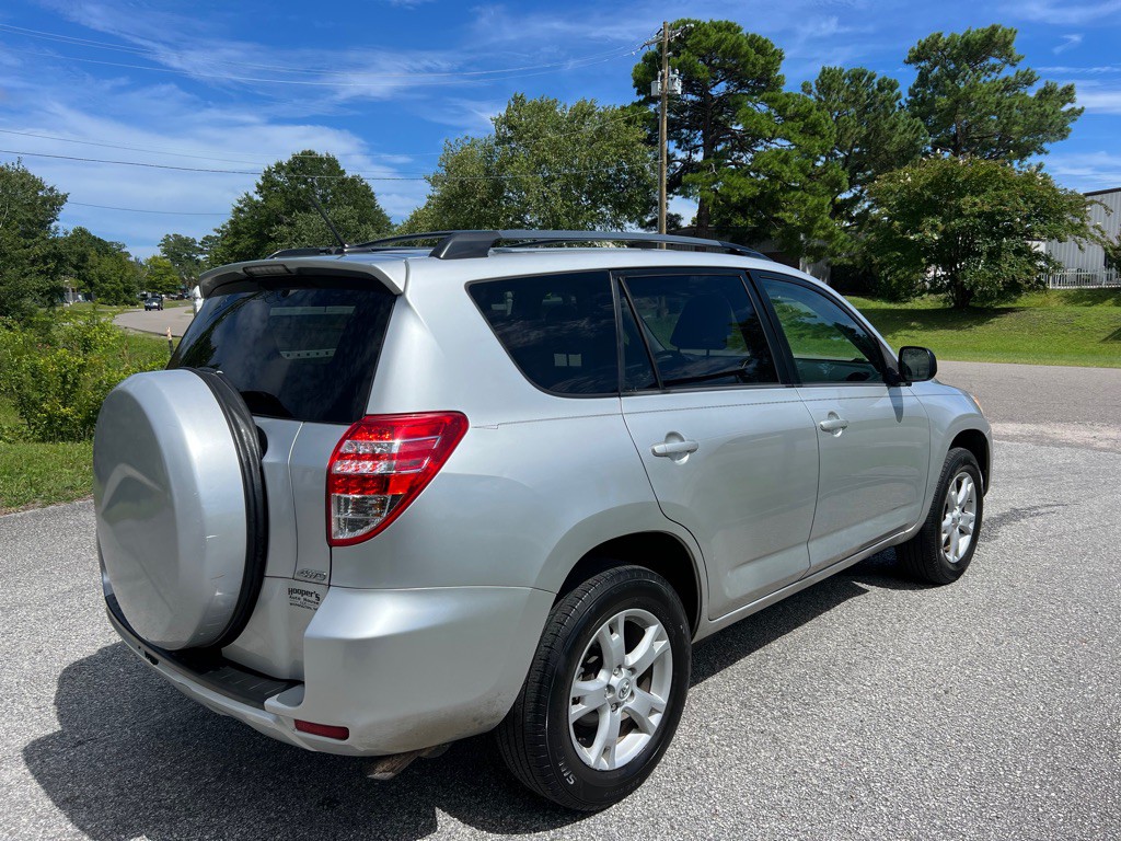 2012 Toyota Rav4 Image 2