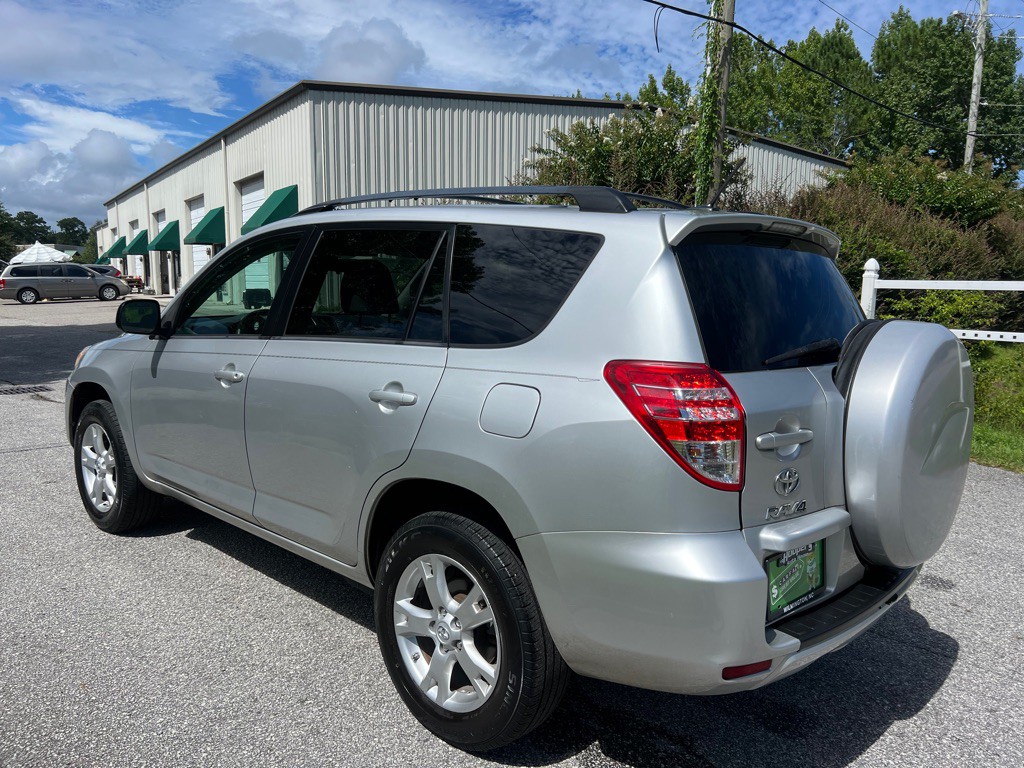 2012 Toyota Rav4 Image 7