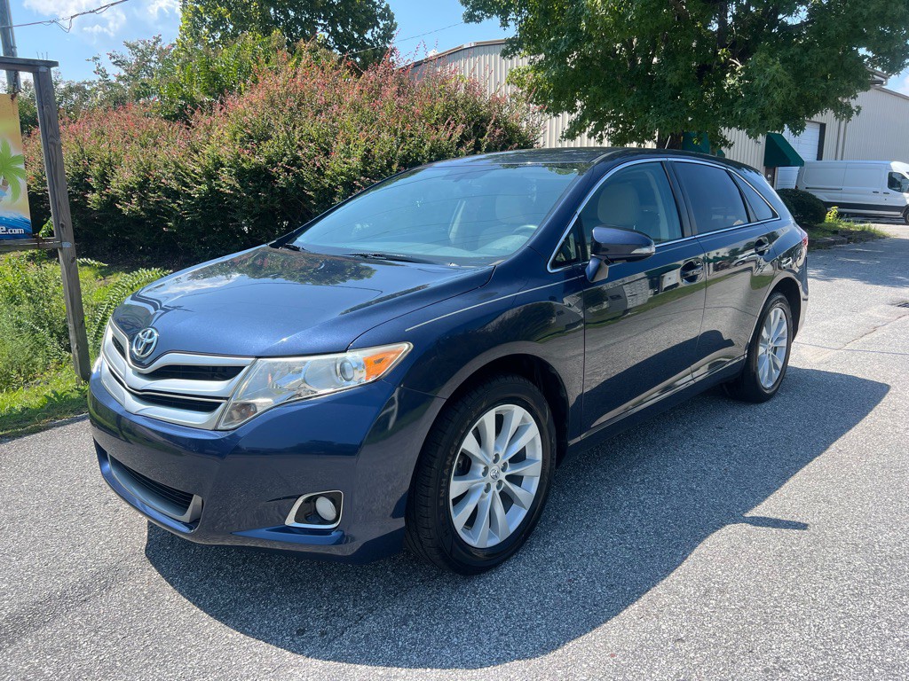 2015 Toyota Venza Image 2