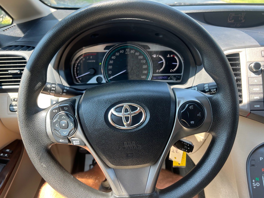 2015 Toyota Venza Image 18
