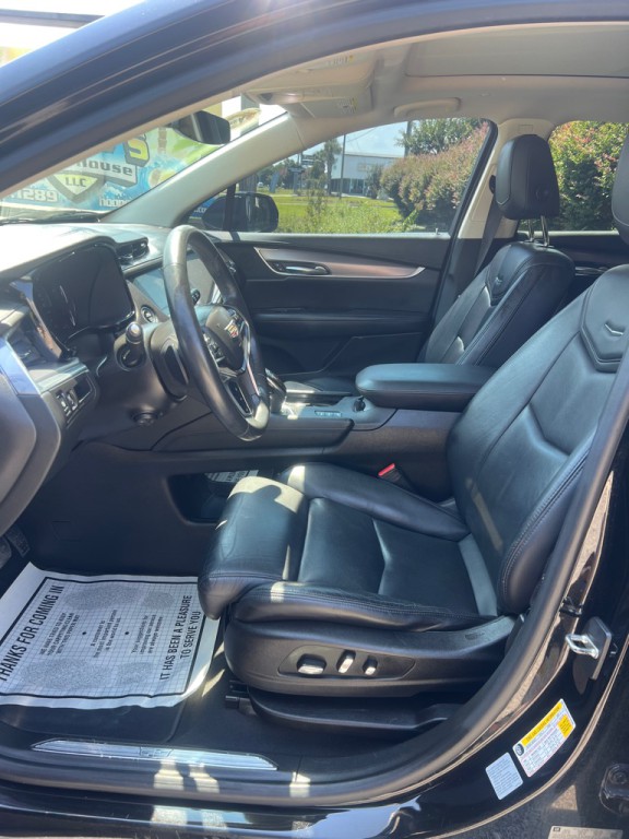 2017 Cadillac XT5 Image 10