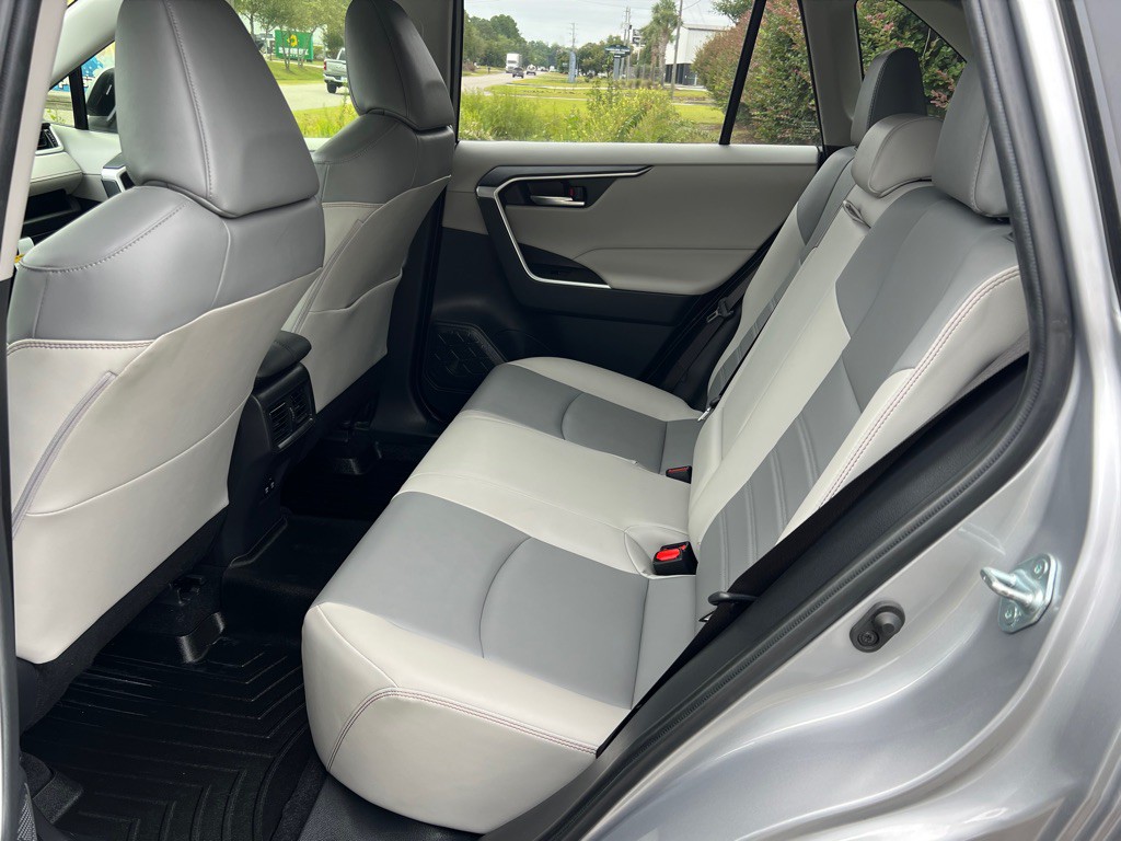 2019 Toyota Rav4 Image 13