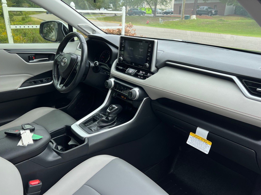 2019 Toyota Rav4 Image 17