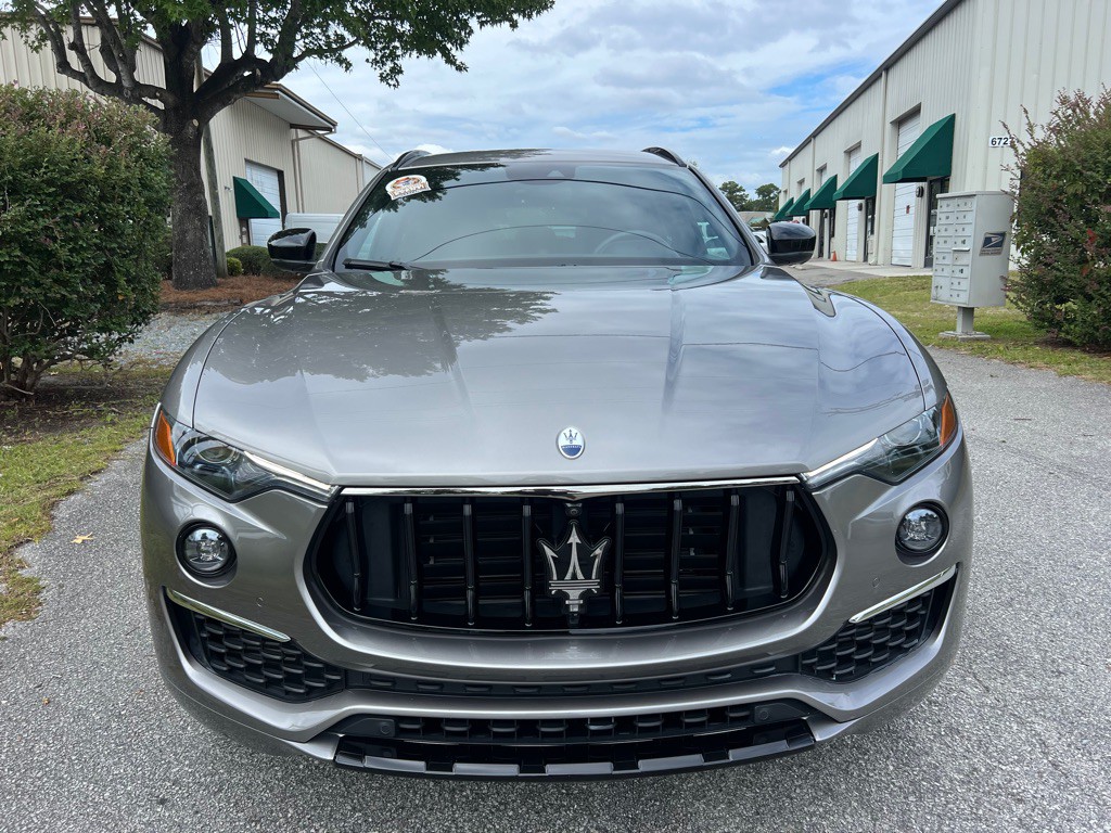 2022 Maserati Levante Image 3