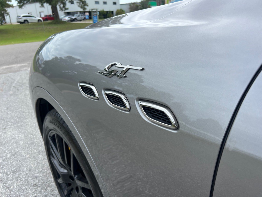 2022 Maserati Levante Image 15