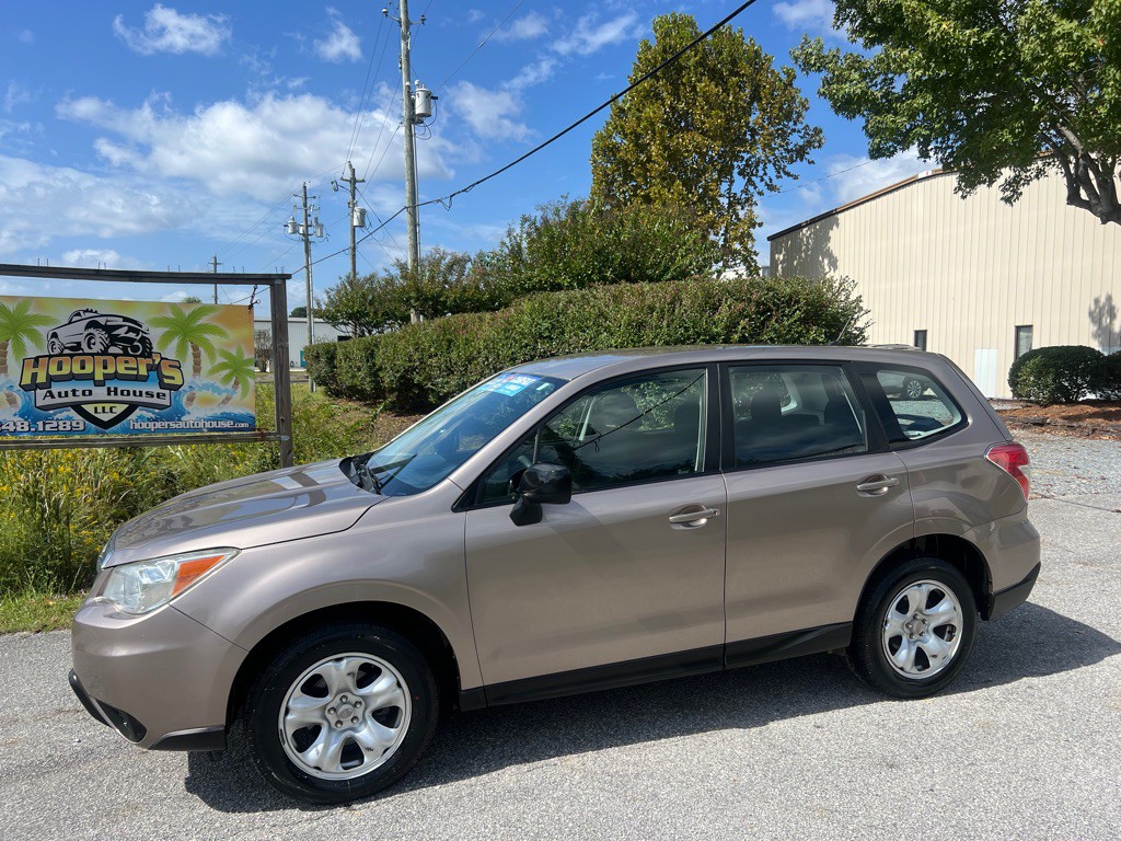 2014 Subaru Forester Image 1