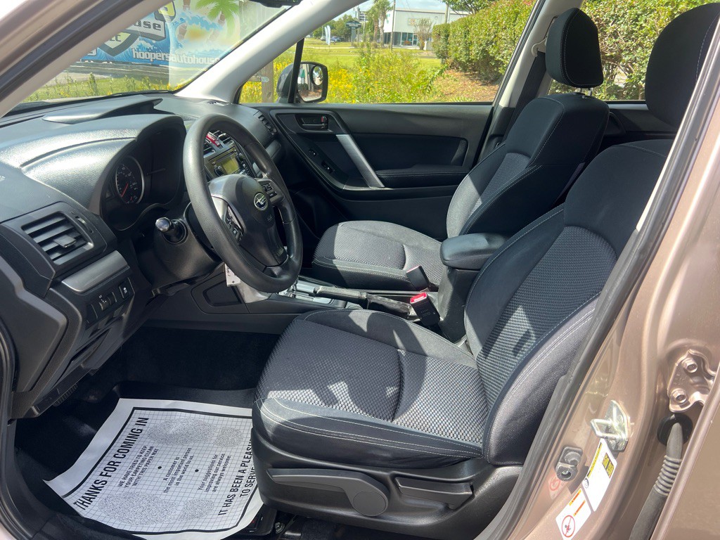 2014 Subaru Forester Image 14