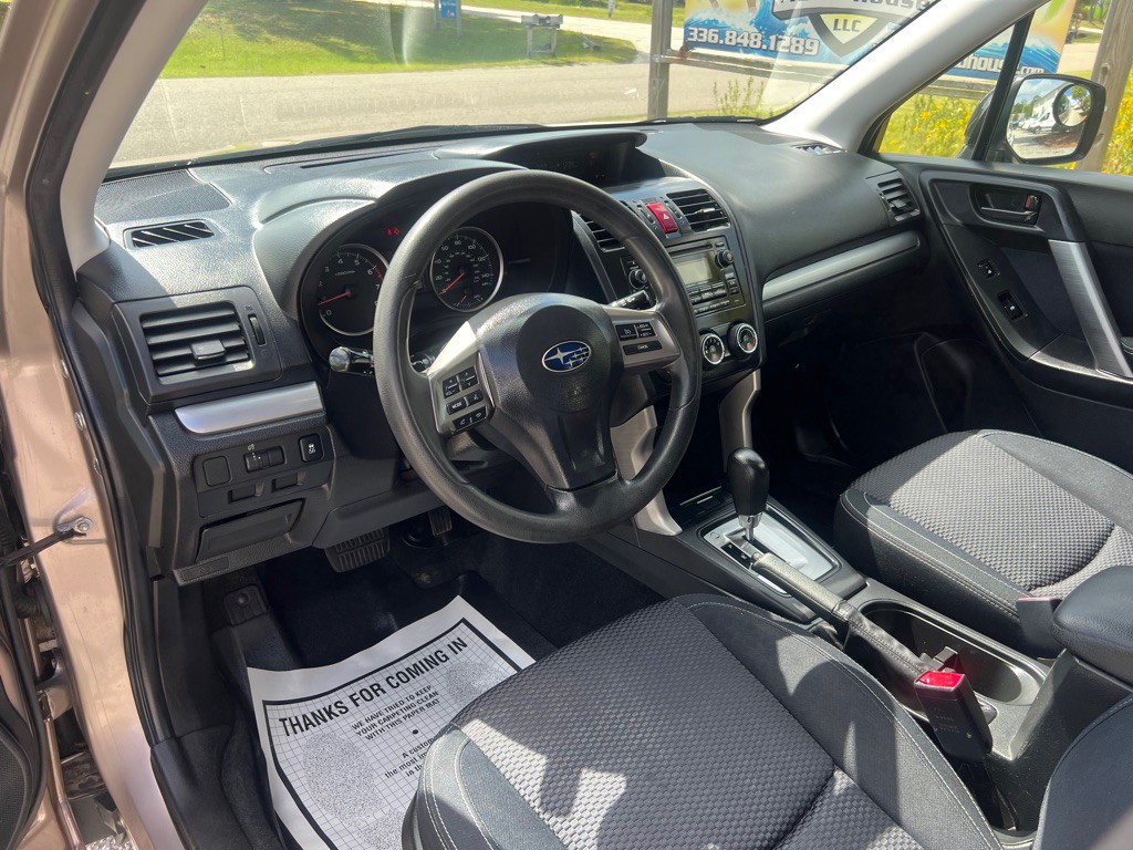2014 Subaru Forester Image 15