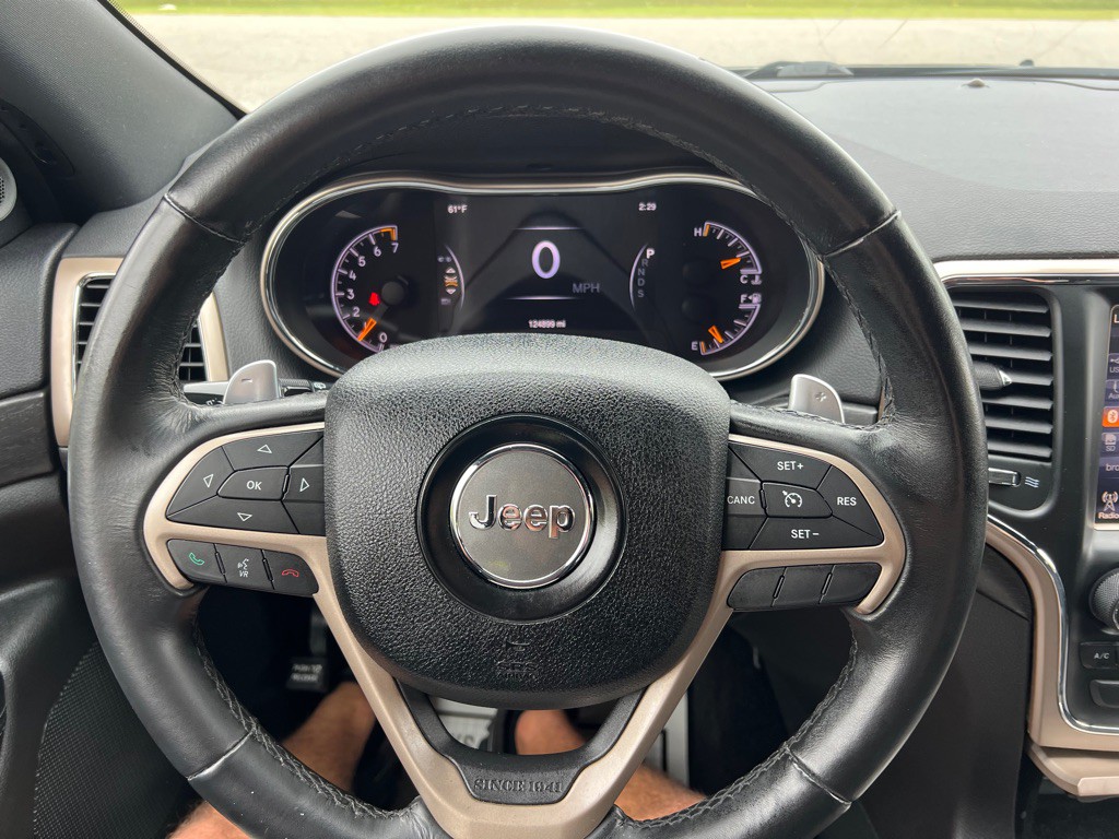 2015 Jeep Grand Cherokee Image 18