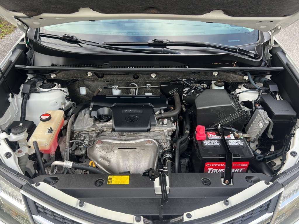 2014 Toyota Rav4 Image 9