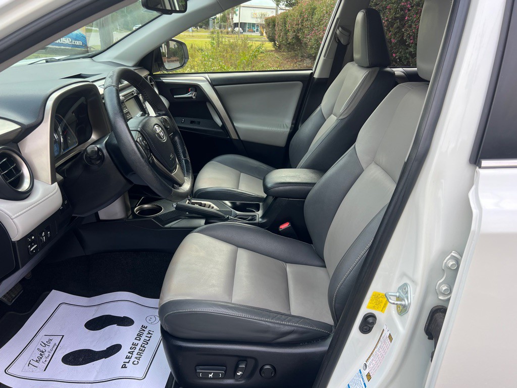 2014 Toyota Rav4 Image 10