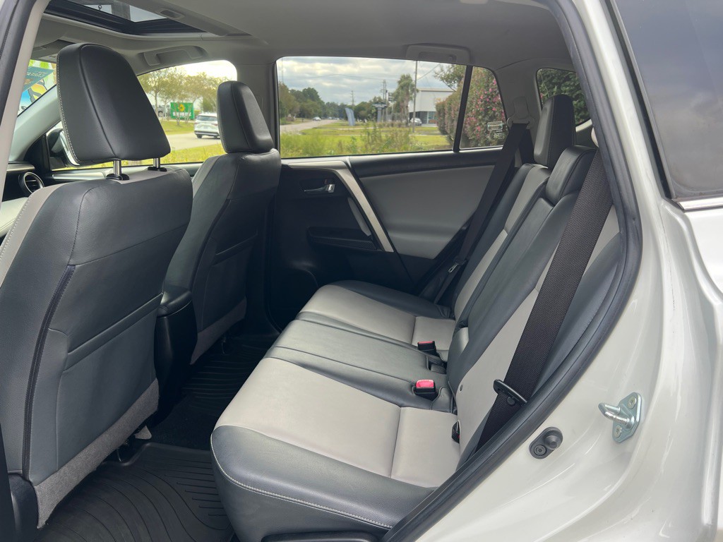 2014 Toyota Rav4 Image 15