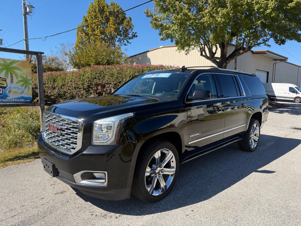 2018 GMC Yukon Image 2