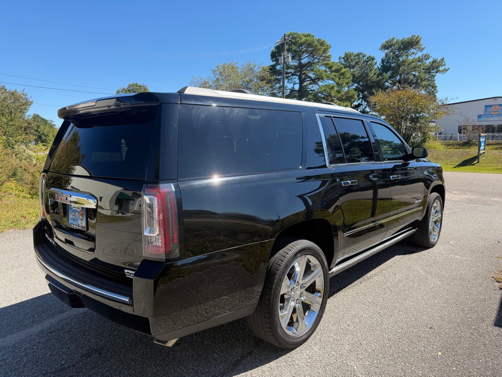 2018 GMC Yukon Image 7