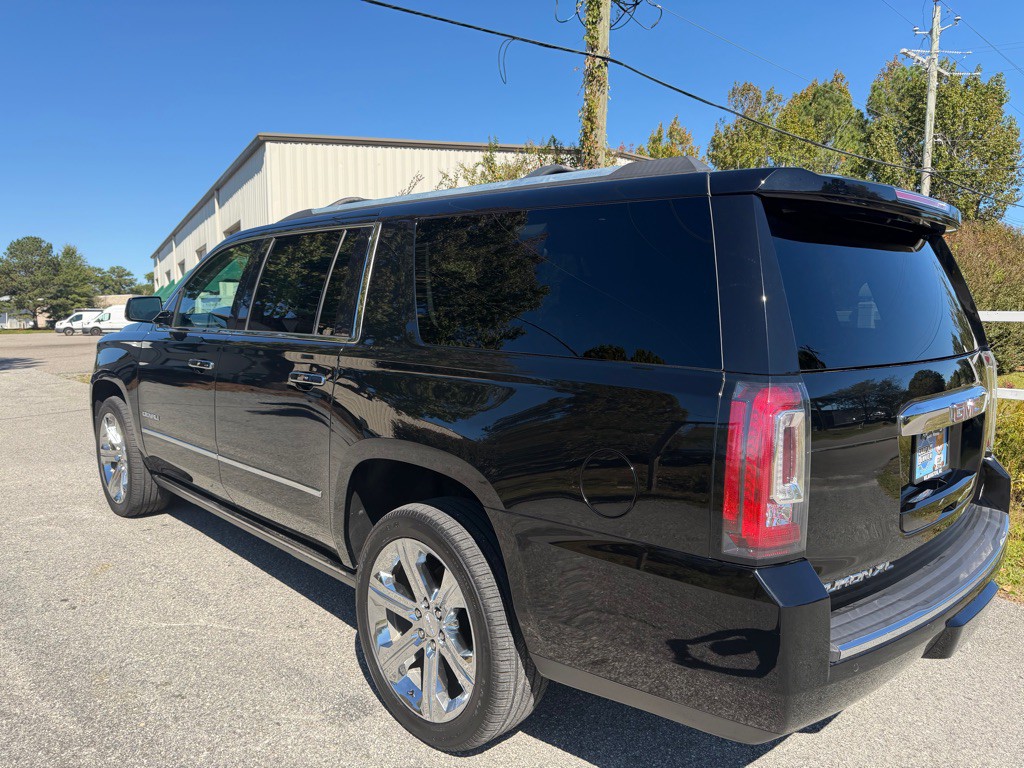 2018 GMC Yukon Image 8