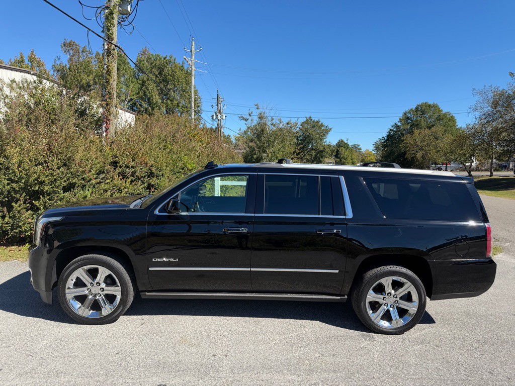 2018 GMC Yukon Image 9