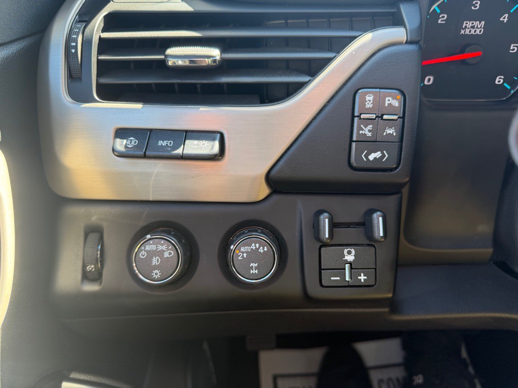 2018 GMC Yukon Image 25