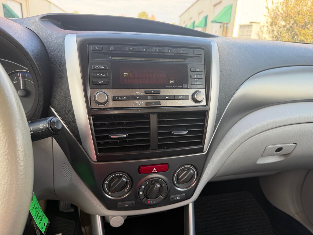 2012 Subaru Forester Image 17