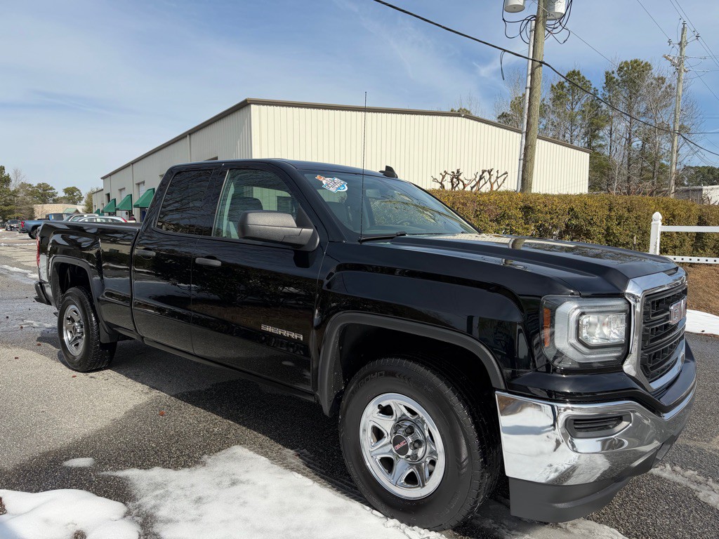 2017 GMC Sierra Image 3