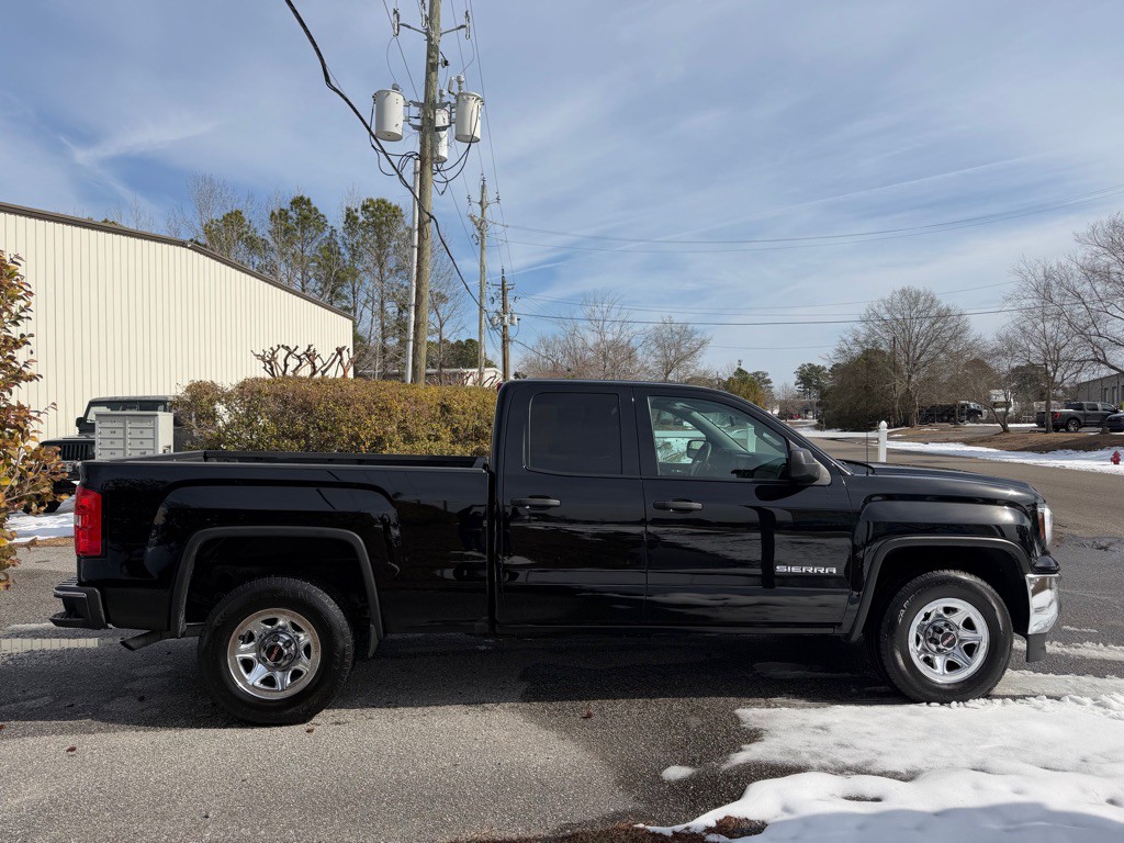 2017 GMC Sierra Image 4